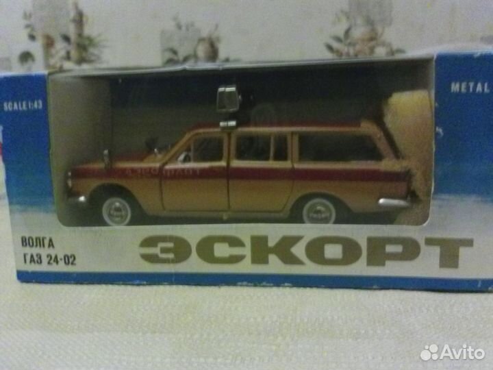 Модель автомобиля волга газ 24-02 в масштабе 143