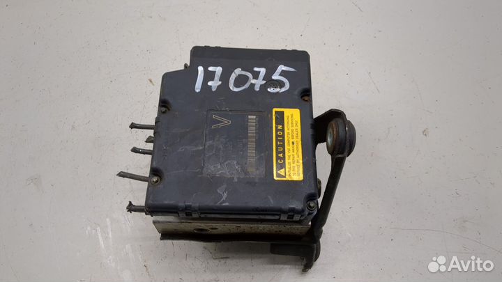 Блок абс, насос Toyota Sequoia, 2001