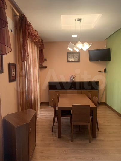 2-к. квартира, 90 м², 3/5 эт.
