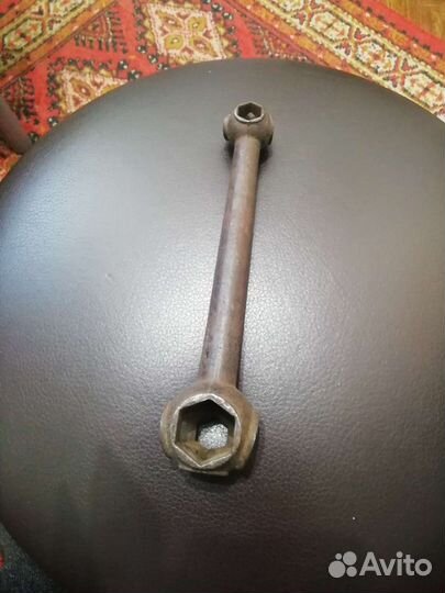 Гаечный ключ. ссср. Универсальный. 10в1 (водолаз)