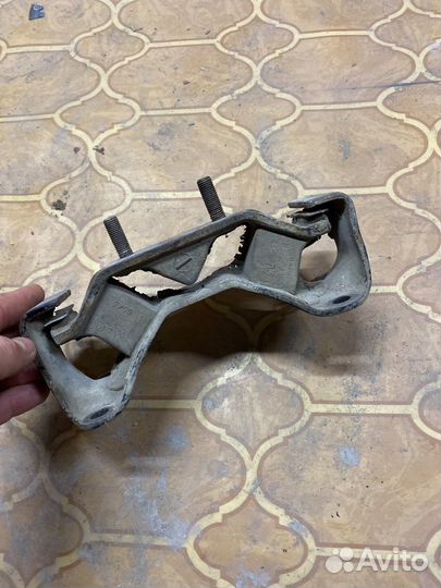 Подушка МКПП