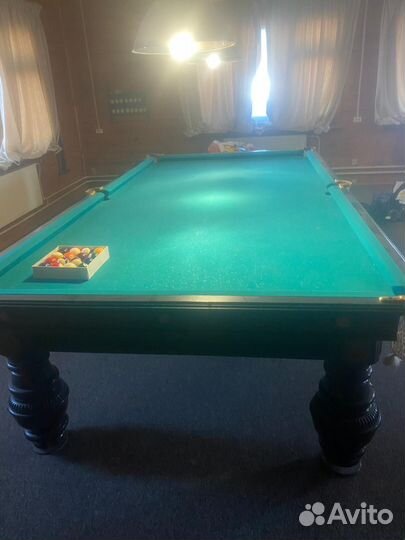 Бильярдный стол