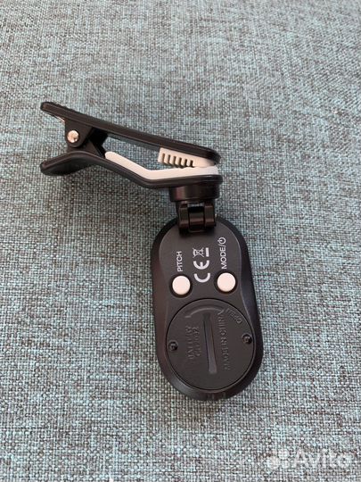 Тюнер для гитары