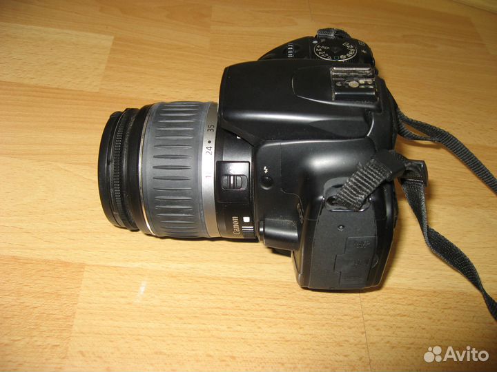 Цифровой зеркальный фотоаппарат