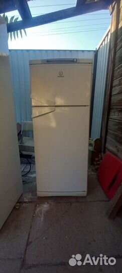 Холодильник Индезит