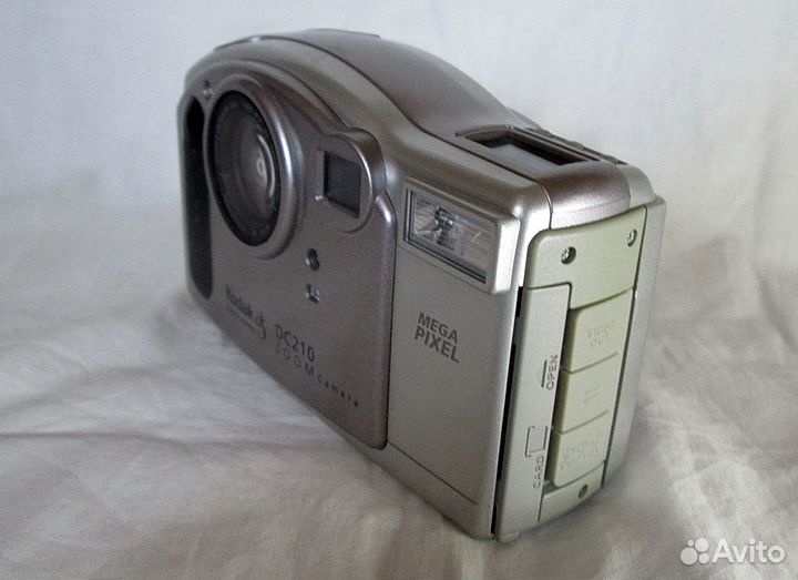 Кodak digital science DC 210 zoom camera Japan