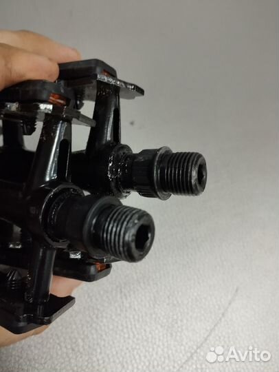 Педали для велосипеда