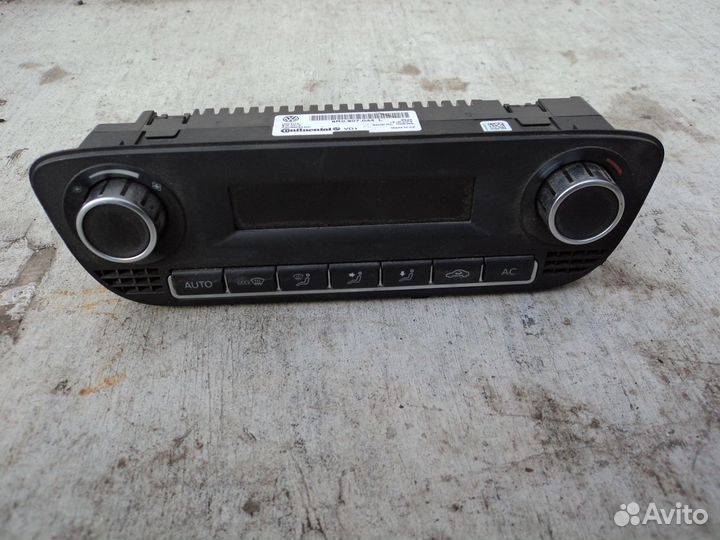 Блок управления климатом VW Polo Sedan 10-15