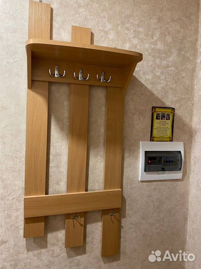 Вешалка в прихожую