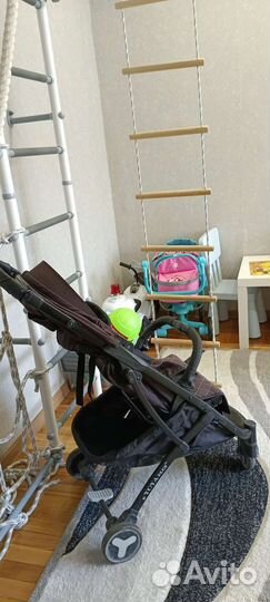 Прогулочная коляска yoya