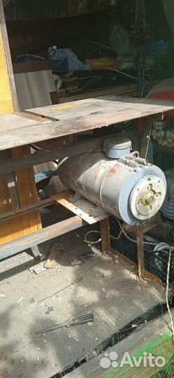 Станок циркулярно- фуговальный