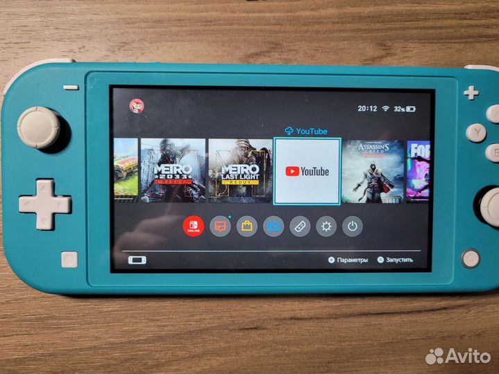 Nintendo switch lite + sd cart 256GB