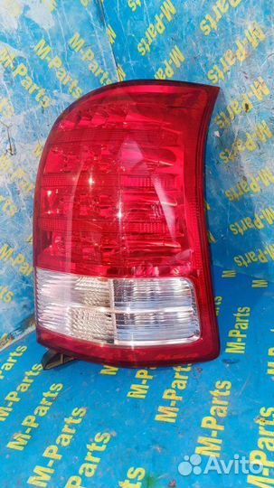 Стоп-сигнал правый Toyota Wish ZNE10 2-Я модель