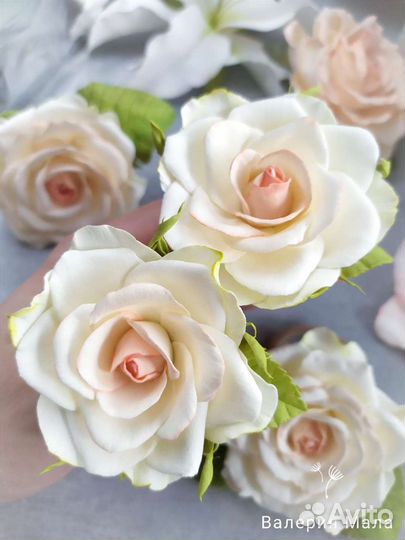 Заколки с нежными розами. Ручная работа