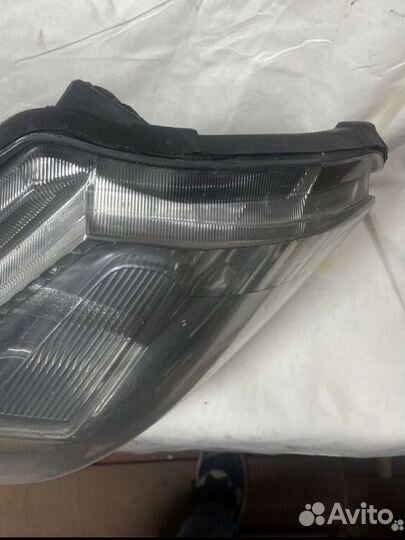 Фара передняя левая без креплений Nissan Tiida C11