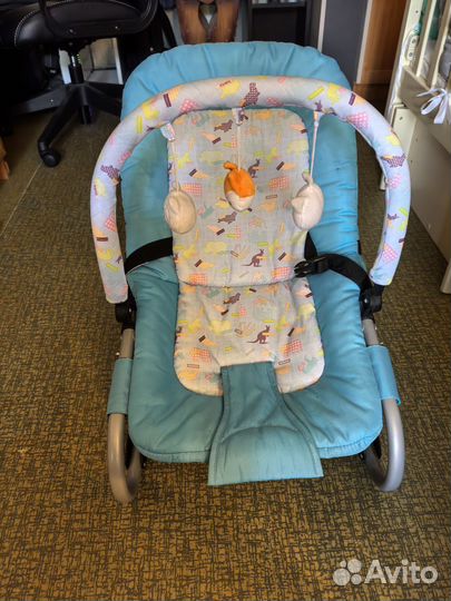 Шезлонг для новорожденных