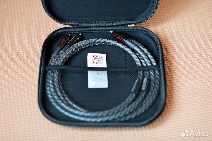 Wire world silver eclipse 8 rca 1.0 m