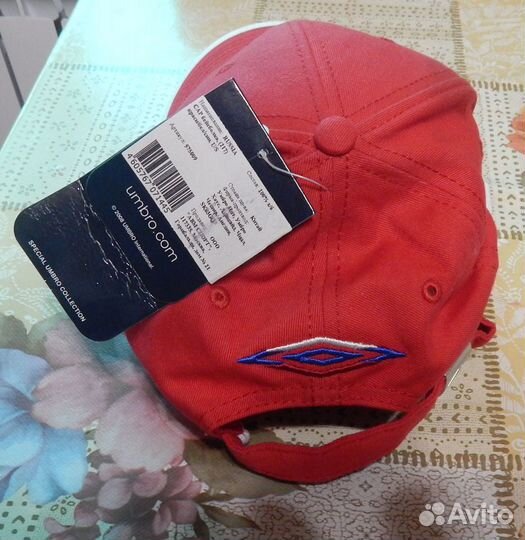 Бейсболки новые umbro
