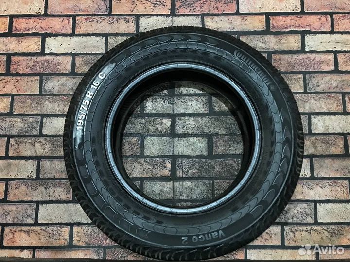 Continental Vanco 2 195/75 R16