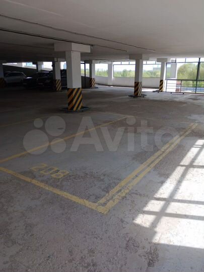 Машиноместо, 22 м²