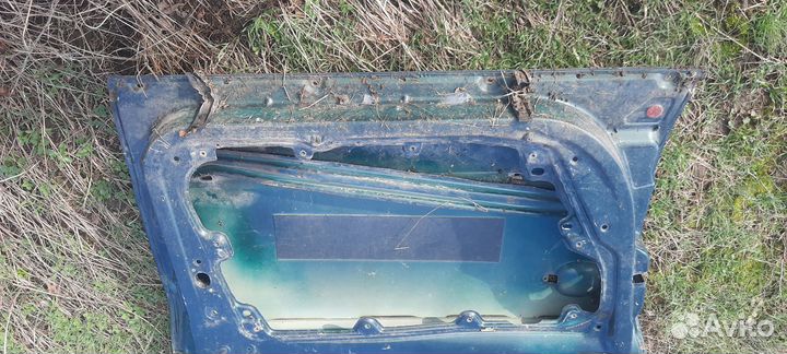 Дверь передняя левая на volkswagen passat b5