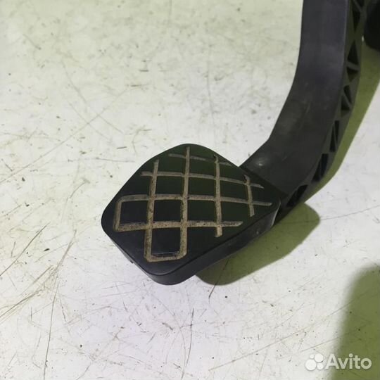 Педаль сцепления Фольксваген Поло седан рус