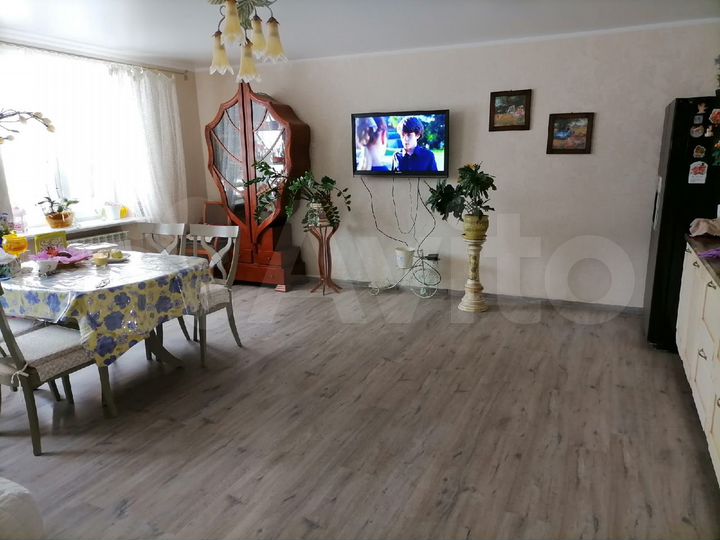 Дом 152 м² на участке 5 сот.