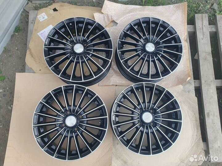 R-14 4/98 литые диски на Ваз