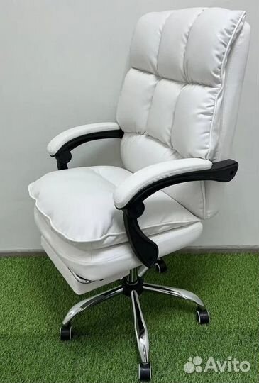 Офисное кресло (геймерское). Кресло для директора