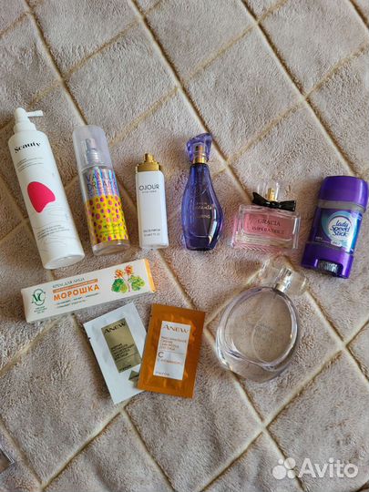 Набор парфюмерии и косметики На брони