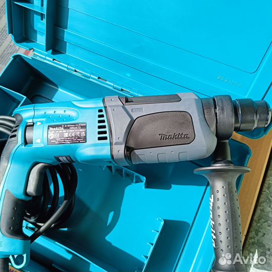 Перфоратор Makita HR 2470 Оригинал новый
