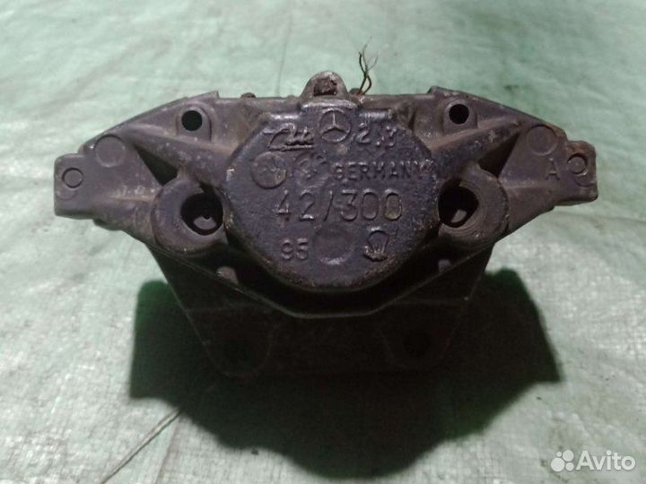 Суппорт задний Mercedes-Benz S-Class W220