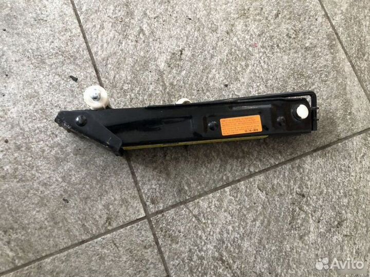 Домкрат Audi A8