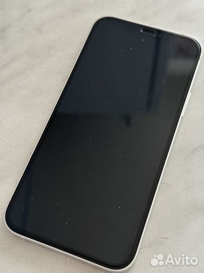 iPhone 12, 64 ГБ