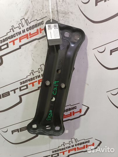 Подушка кпп mercedes-benz CLS-class E-class C219 S211 W211 272.964 272.985 2WD задняя A2202402118