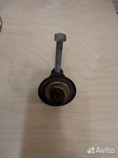 Натяжитель ремня компрессора кондиционера двс