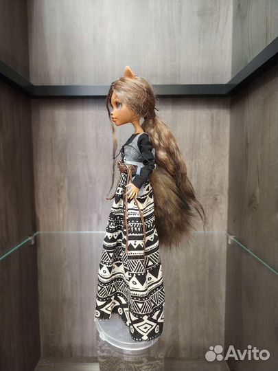 Ооак Волчица Клодин кукла Монстр хай