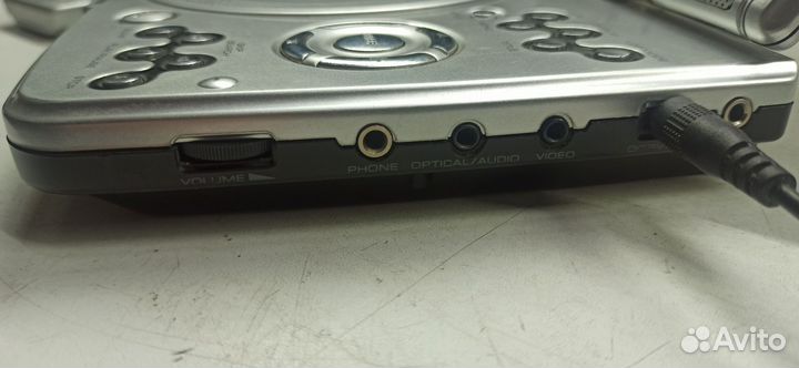 Портативный видеопроигрыватель