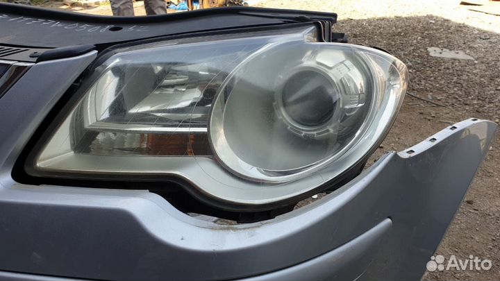 Фара Фольксваген Touran 2006-2009 правая левая