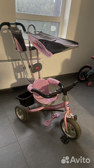 Детский велосипед с ручкой