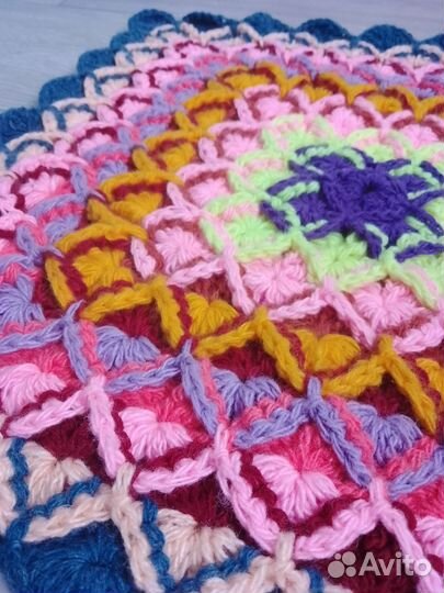 Коврик вязаный