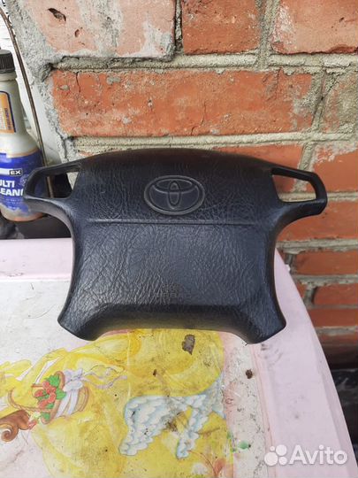 Подушка безопасности Toyota