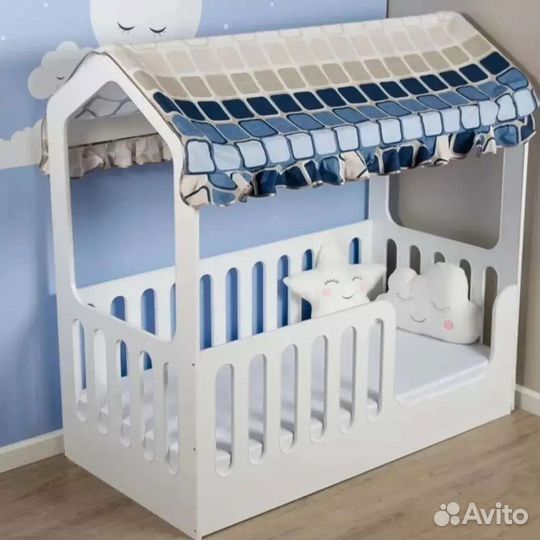 Кровать домик новая