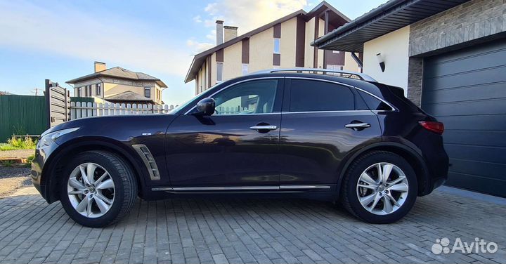 Infiniti FX37 3.7 AT, 2013, 236 000 км