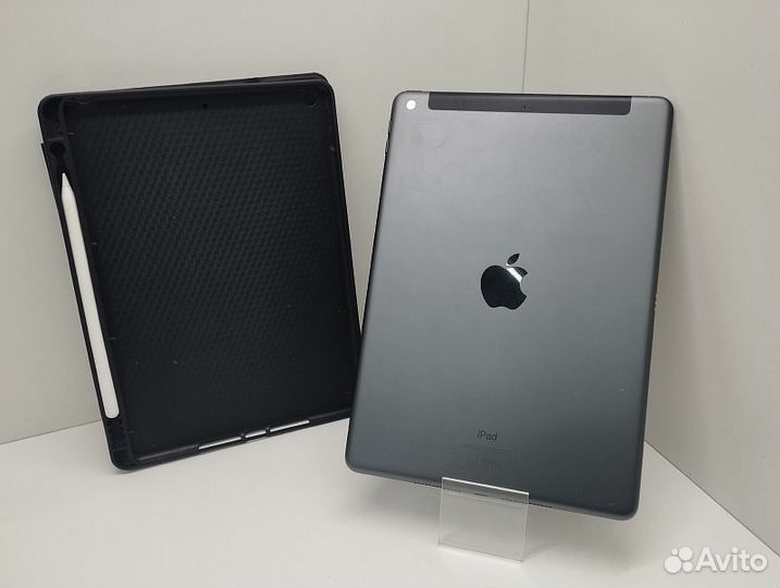 Планшет с SIM-картой Apple iPad (2020) 32Gb Wi-Fi