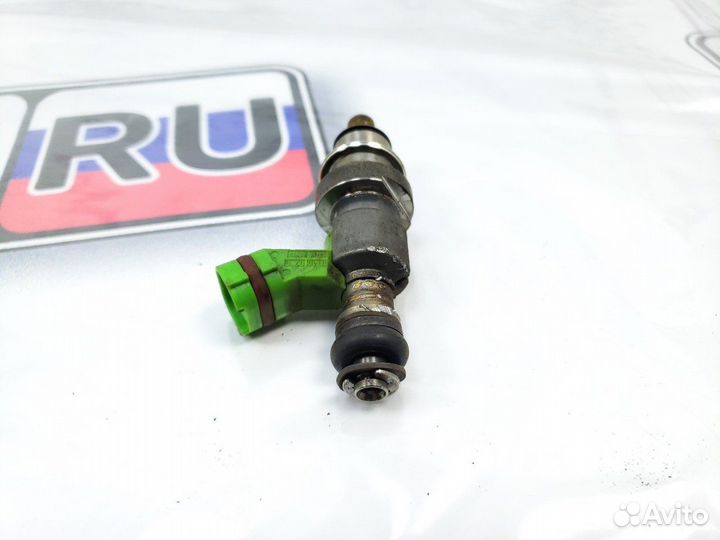 Форсунка топливная Toyota Avensis AZT250 1AZ-FSE