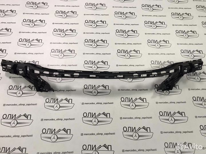 Усилитель переднего бампера на Mercedes w212 рест