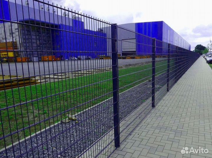 Заборы из 2D сетки со склада новые доставка
