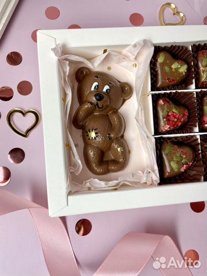 Шоколадный набор ручной работы (молочный шоколад)