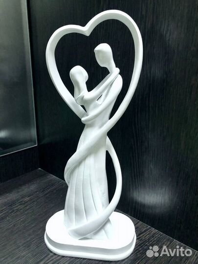 Статуэтка из пвх